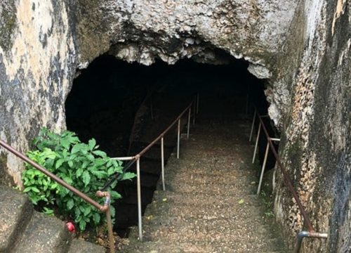 Mangapwani Coral Cave and Slave Chambers Tour